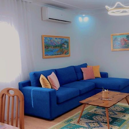 Chestnut Yard Villa Tiranë Eksteriør bilde