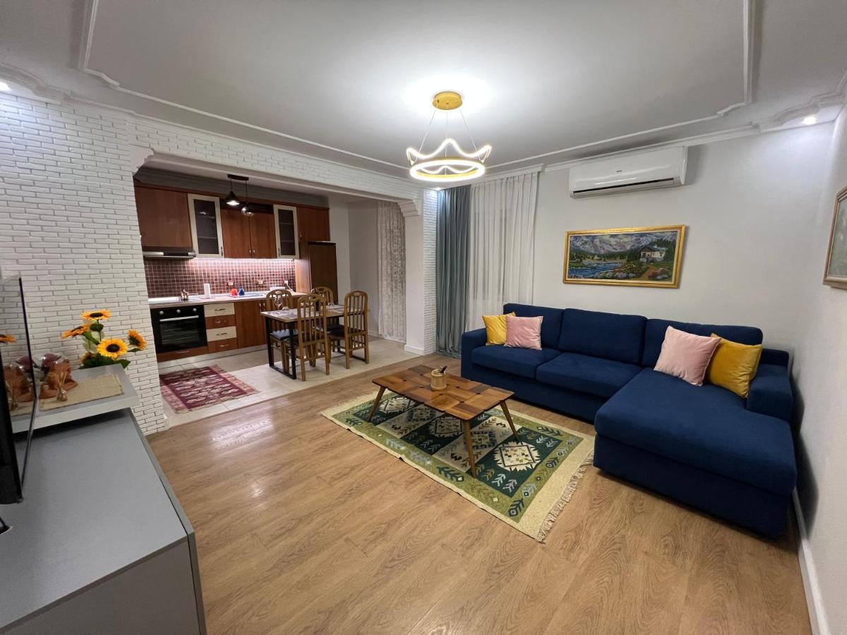 Chestnut Yard Villa Tiranë Eksteriør bilde