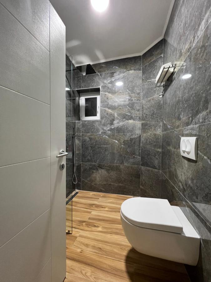 Chestnut Yard Villa Tiranë Eksteriør bilde