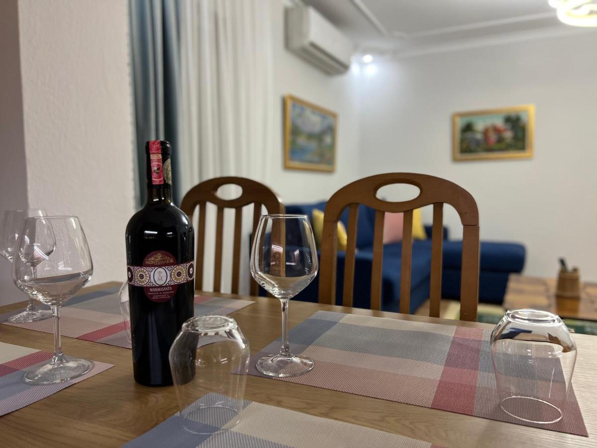 Chestnut Yard Villa Tiranë Eksteriør bilde